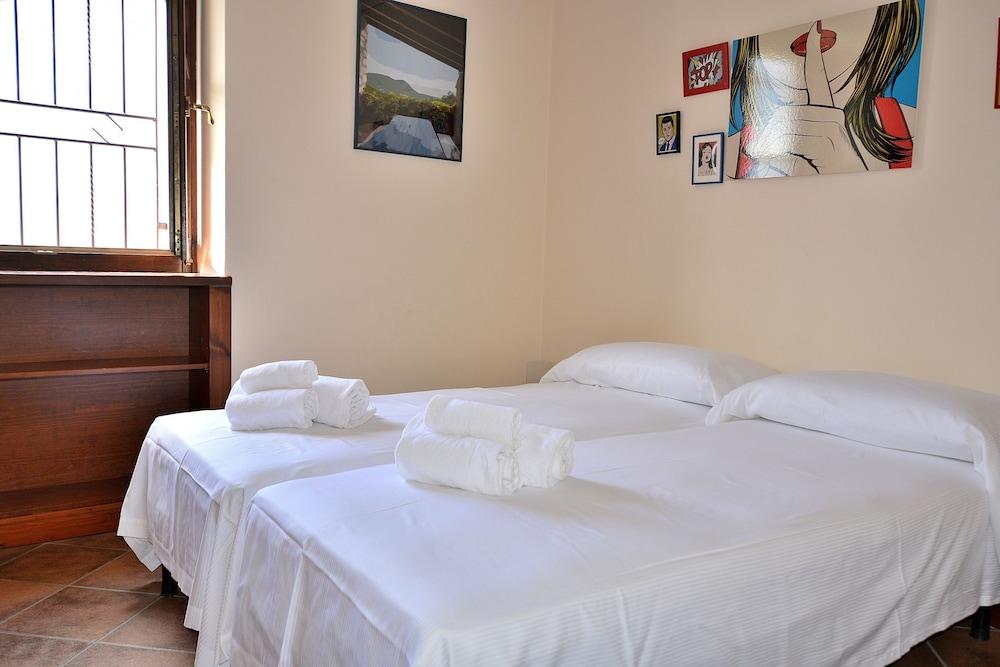 Apartment With Pool Ai Pignoi 1st floor