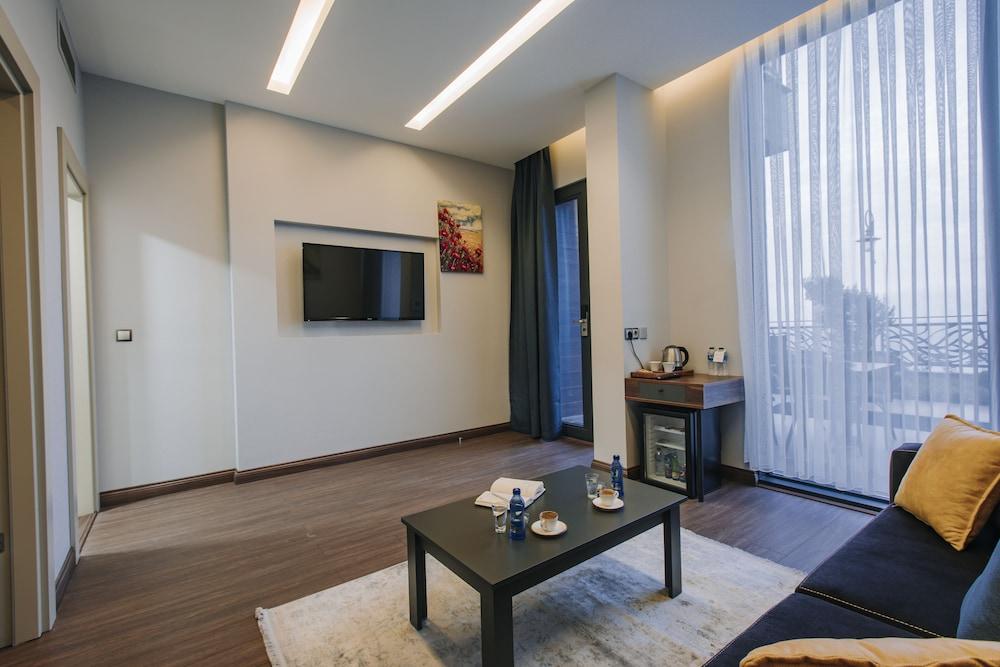 Peerless Villas Hotel