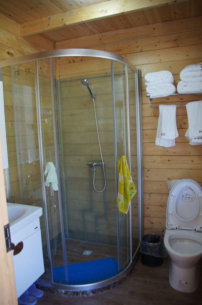 Southeastern Flying Tiger Manor