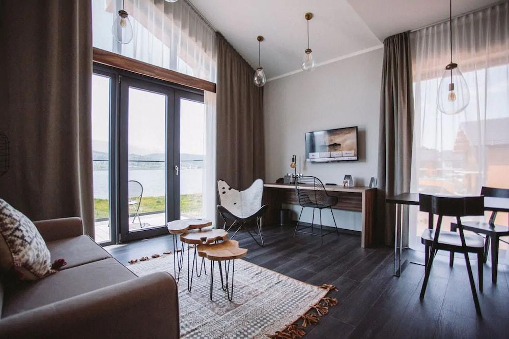 Lake Hill Resort & Spa