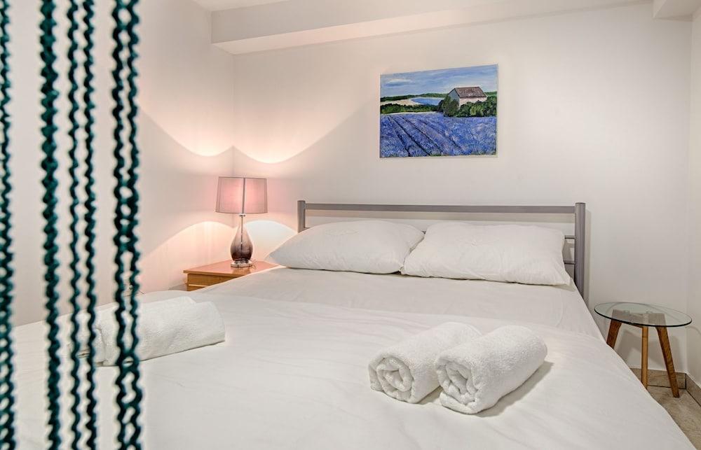 Cezar Luxury Apartments