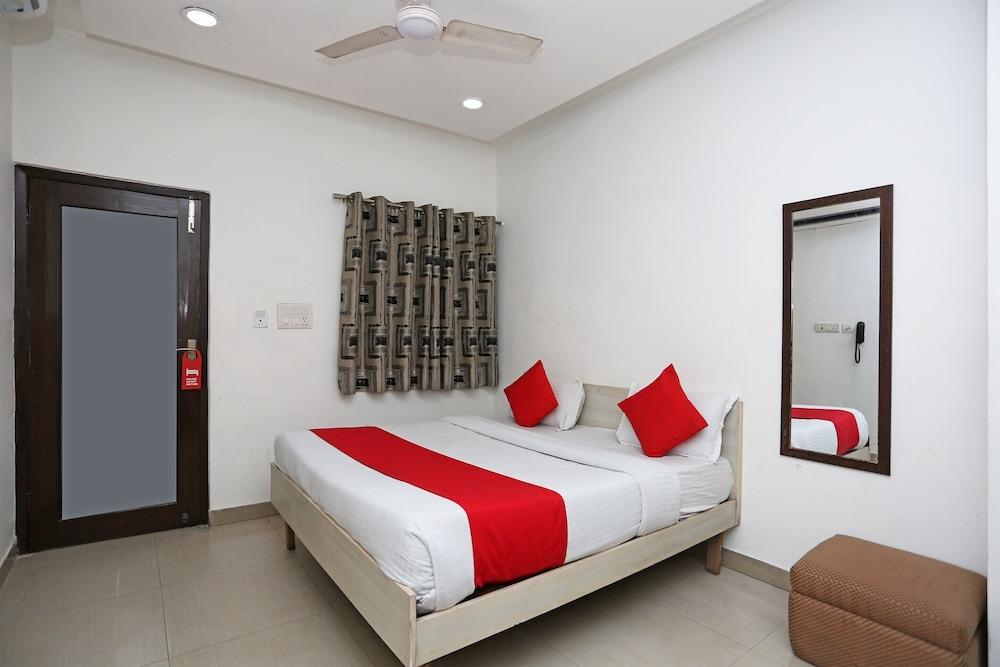 OYO 15563 Bir Home Stay