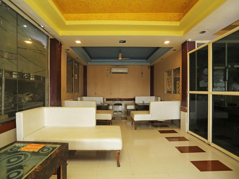 OYO 24097 Hotel Gangotri