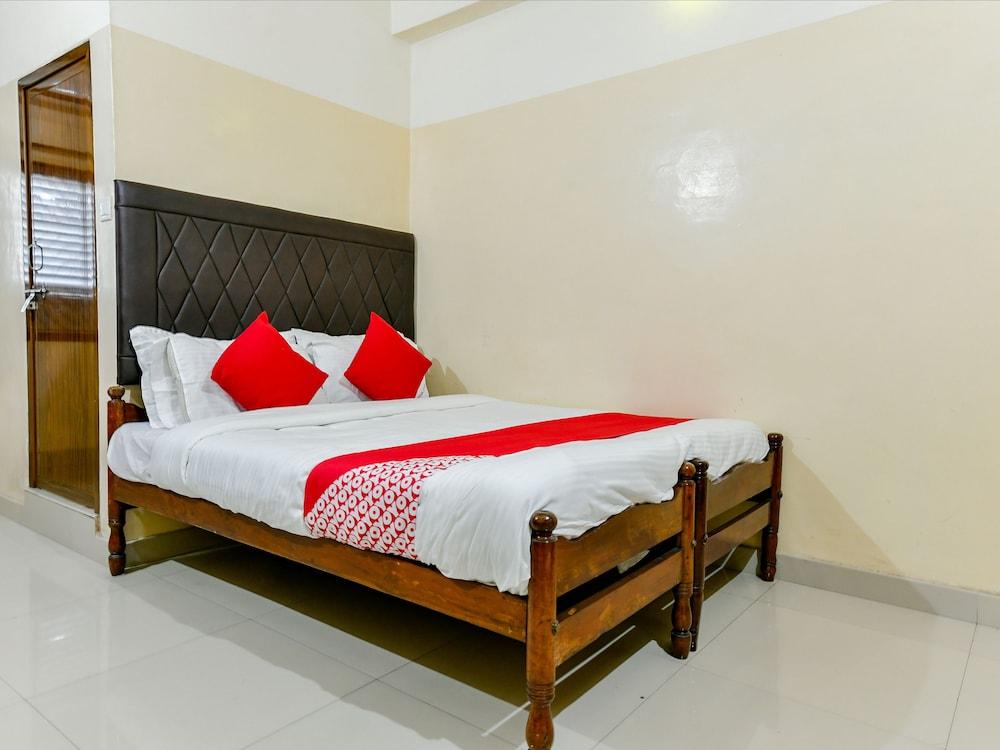 OYO 23115 Hotel Saravana