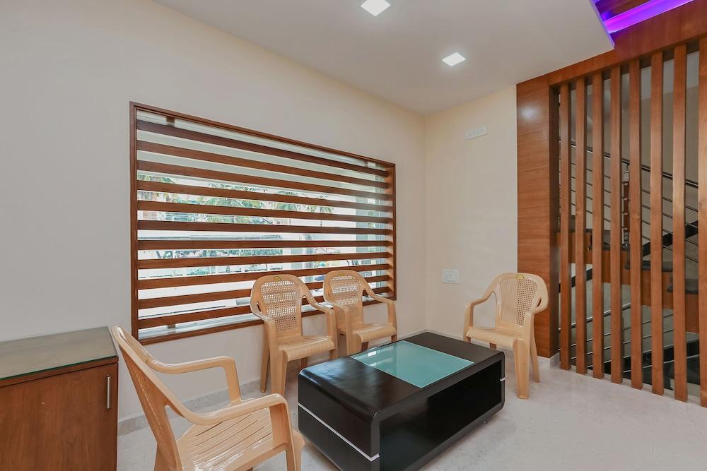 OYO 24264 Monisha Residency