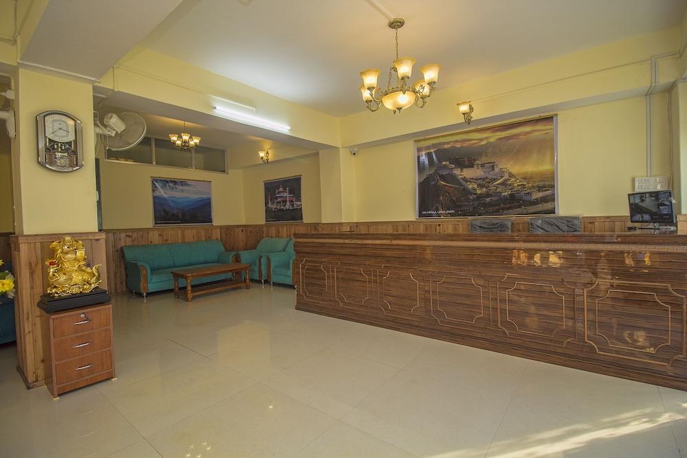 OYO 24942 Hotel Lhasa