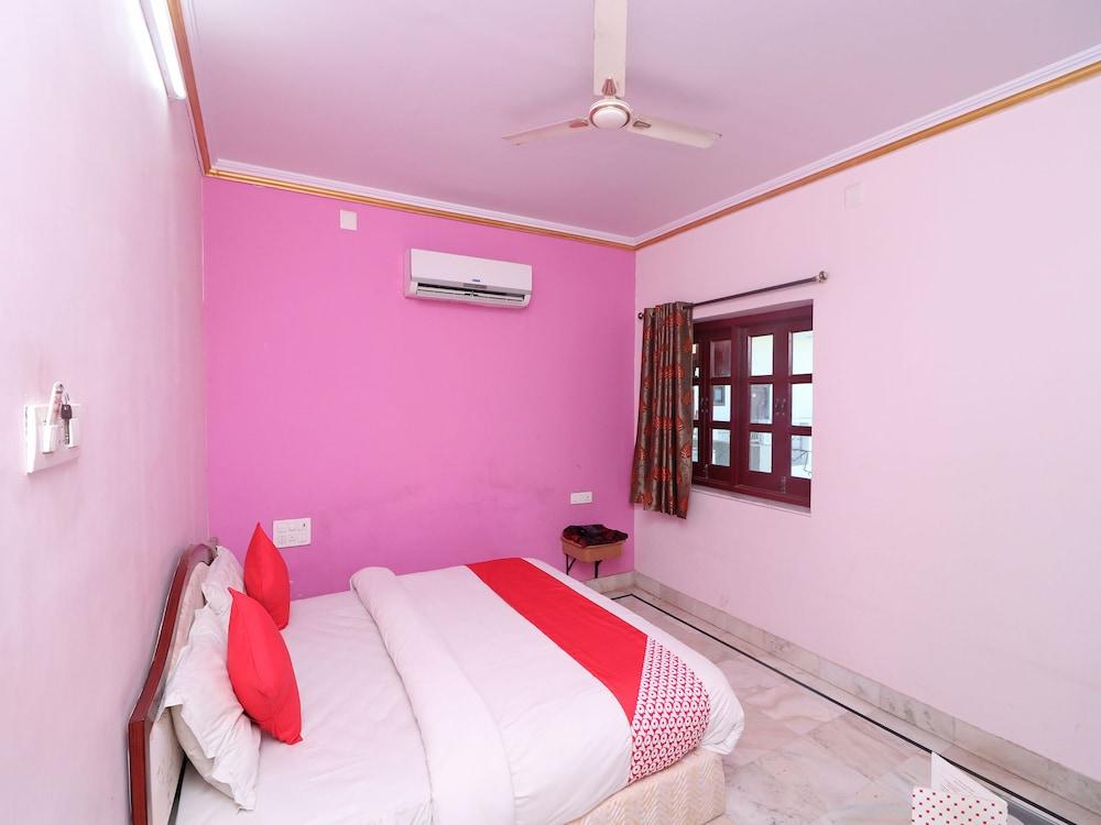 OYO 26824 Shagun Palace