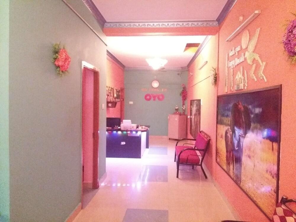 OYO 18450 Puduvai Inn Guest House