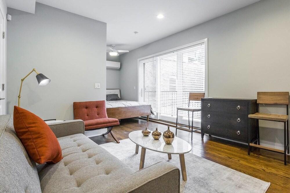 Comfy Executives Studio