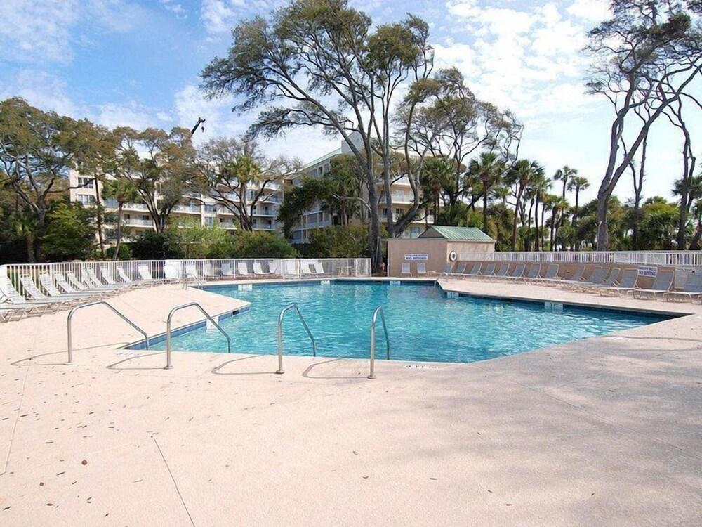 Barrington Court 311