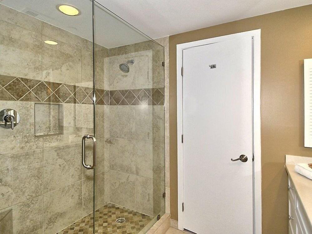 Barrington Court 311