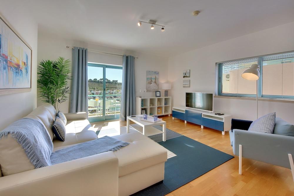 Marina Bay Residence