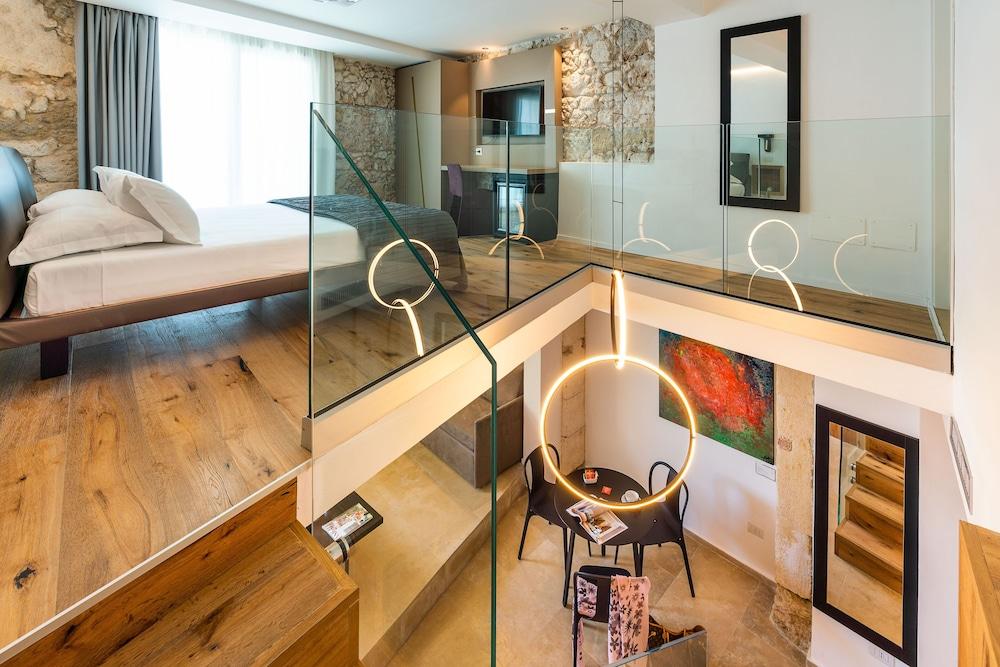 Re Dionisio Luxury Suites