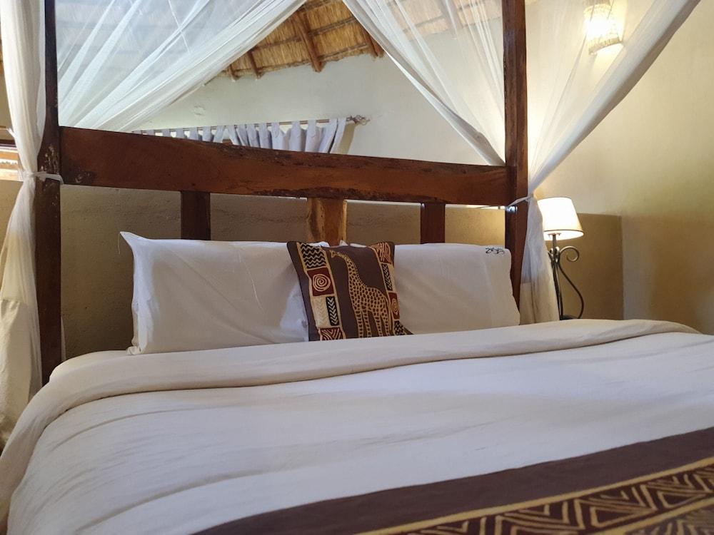 Zaburi Beach by Serendib