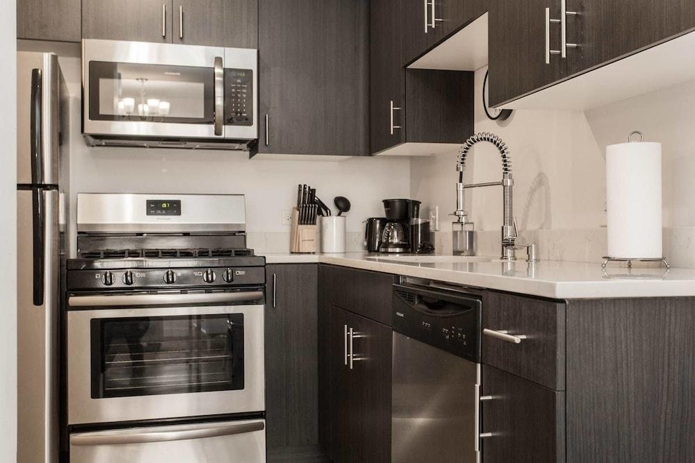 Sycamore Sunset - Modern 1bdr in Downtown