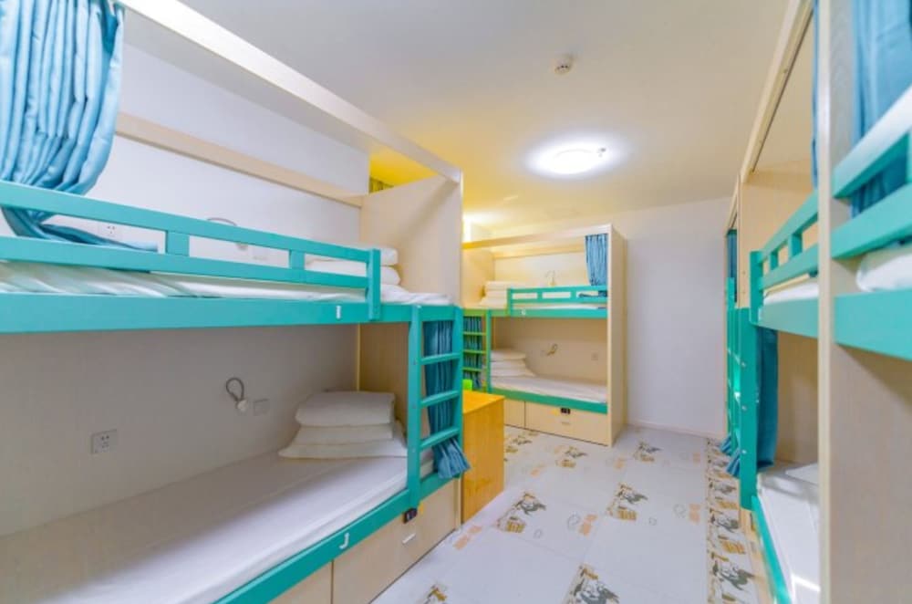 Chengdu Three Fish International Youth Hostel