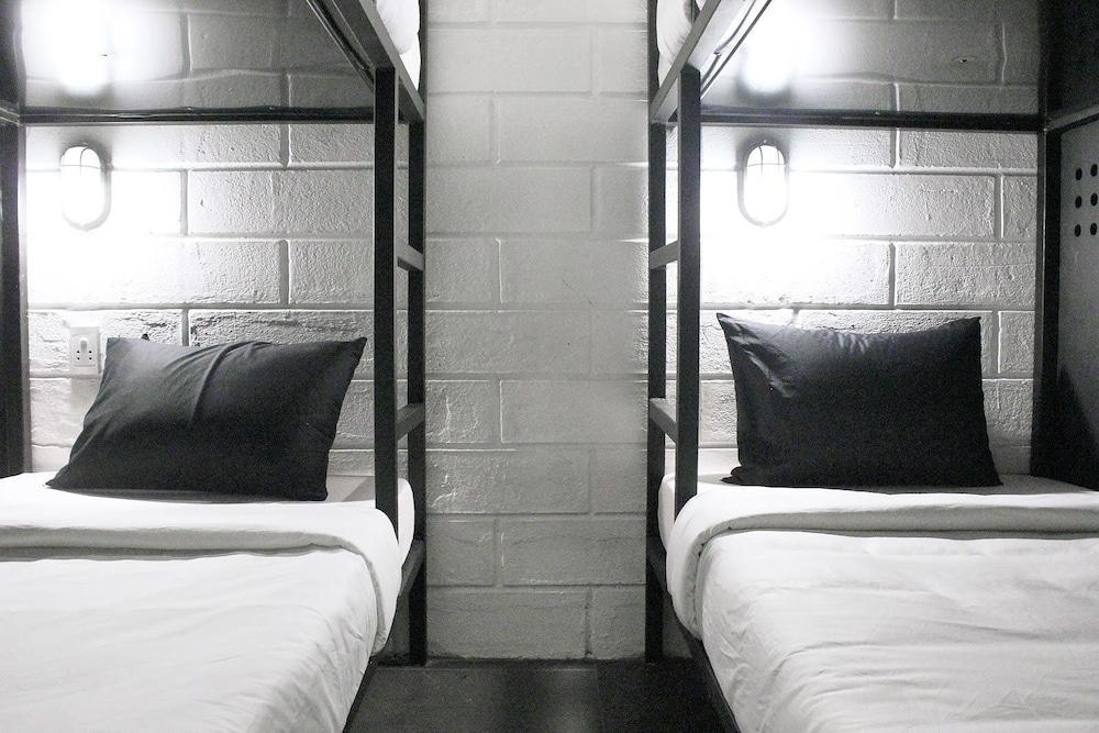 Pin Poshtel - Hostel