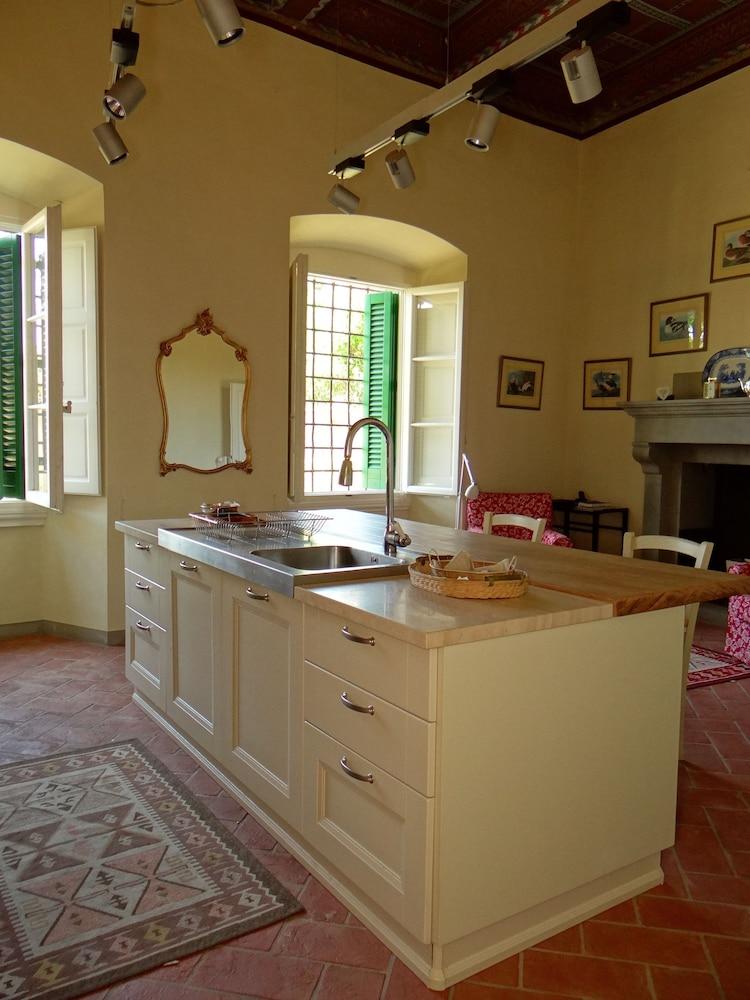 Pian dei Giullari Suite