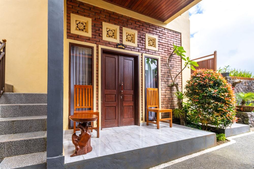 The Garuda Hotel & Restaurant