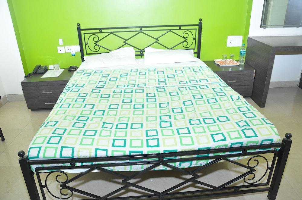 JK Rooms 123 Hotel OrangeLeaf