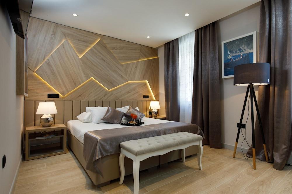 Sailor Boutique Rooms