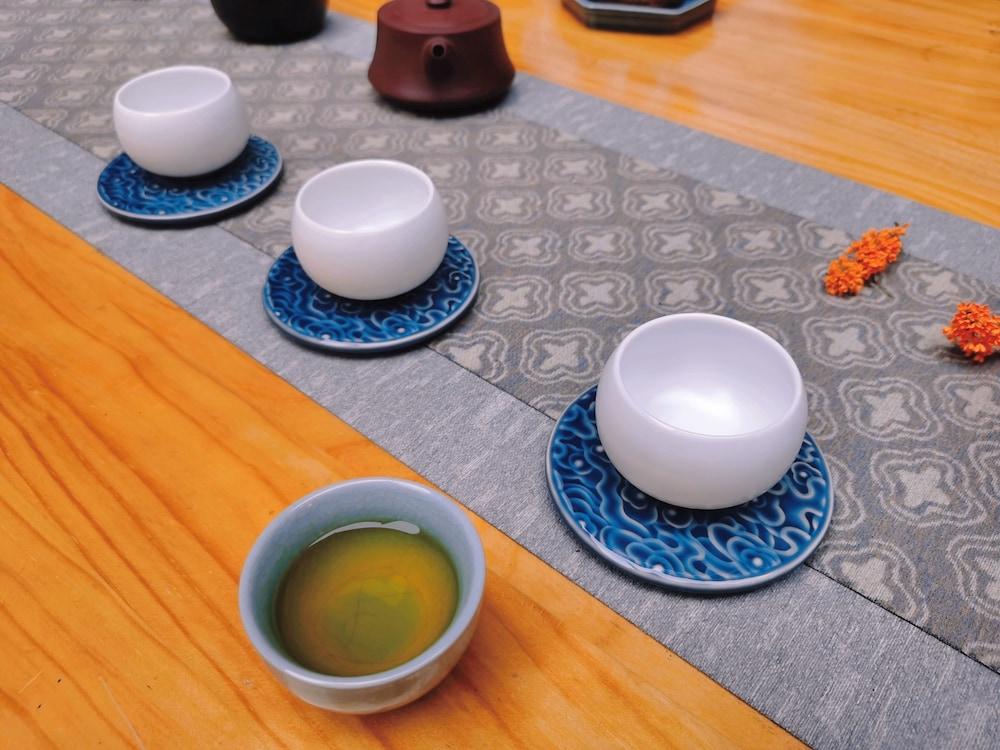 Chengdu Wenjun courtyard Hotel