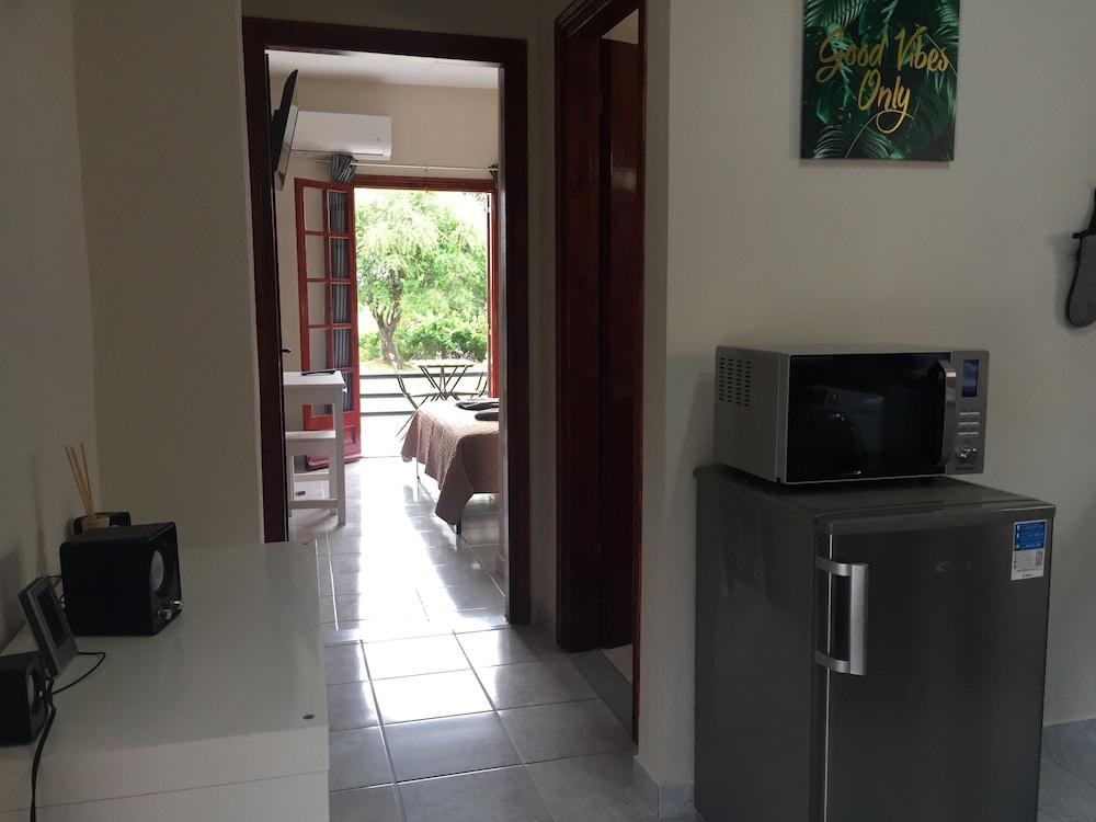 Alexander Apartments