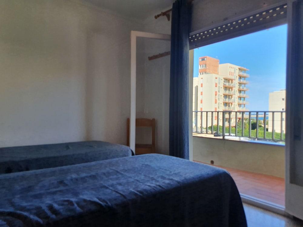 Payet Apartments 2-4 Personas