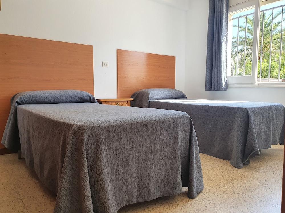 Payet Apartments 2-4 Personas