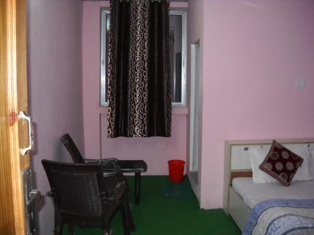 StayApart - Tarkeswarm Hills Viiew