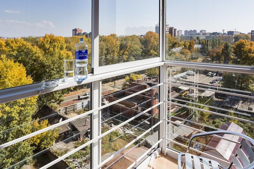 Apartment Comfort on Yadrintseva 18