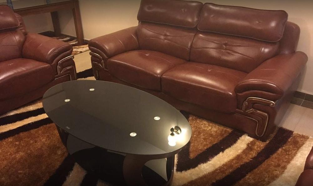 Height Twisters Apartments