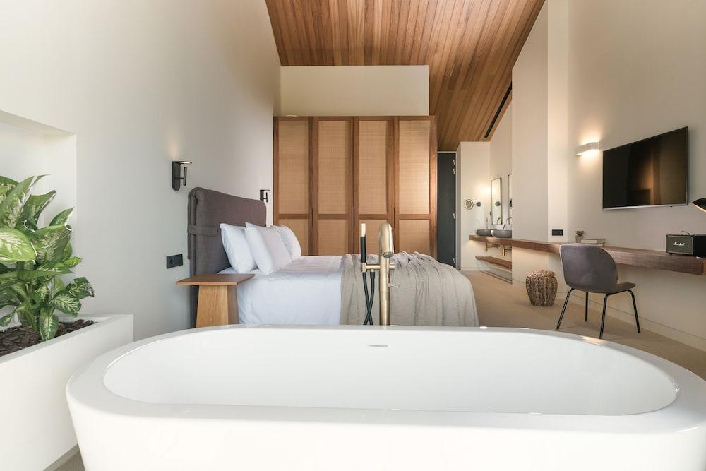 Contessina Suites and Spa