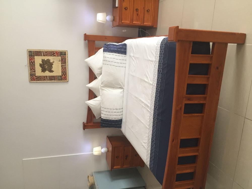 Tungi Colonnade Hotel