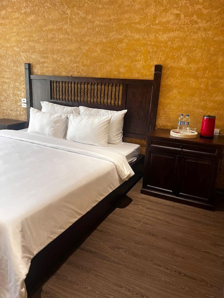 Amazing Ninh Binh Garden