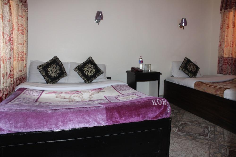 Hotel Direction Pokhara