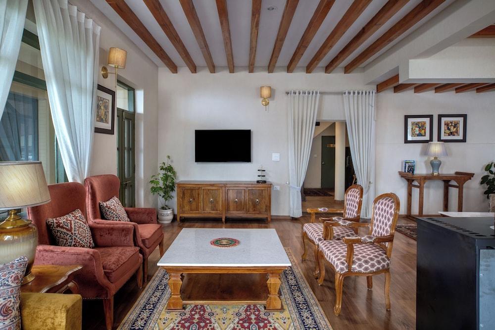 Larisa Resort, Mussoorie