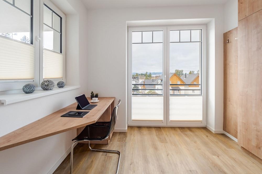 Lakeside Village Větrník