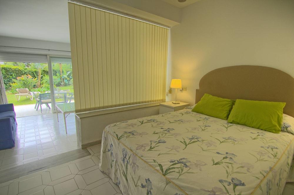 La Petunia Apartment