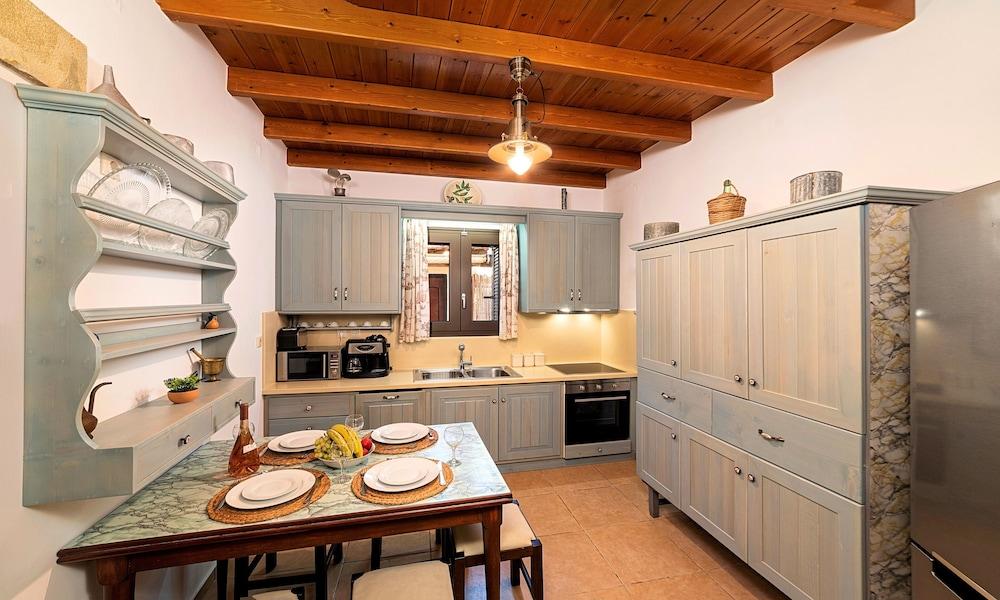 Cretan Kera Villa Heated Pool