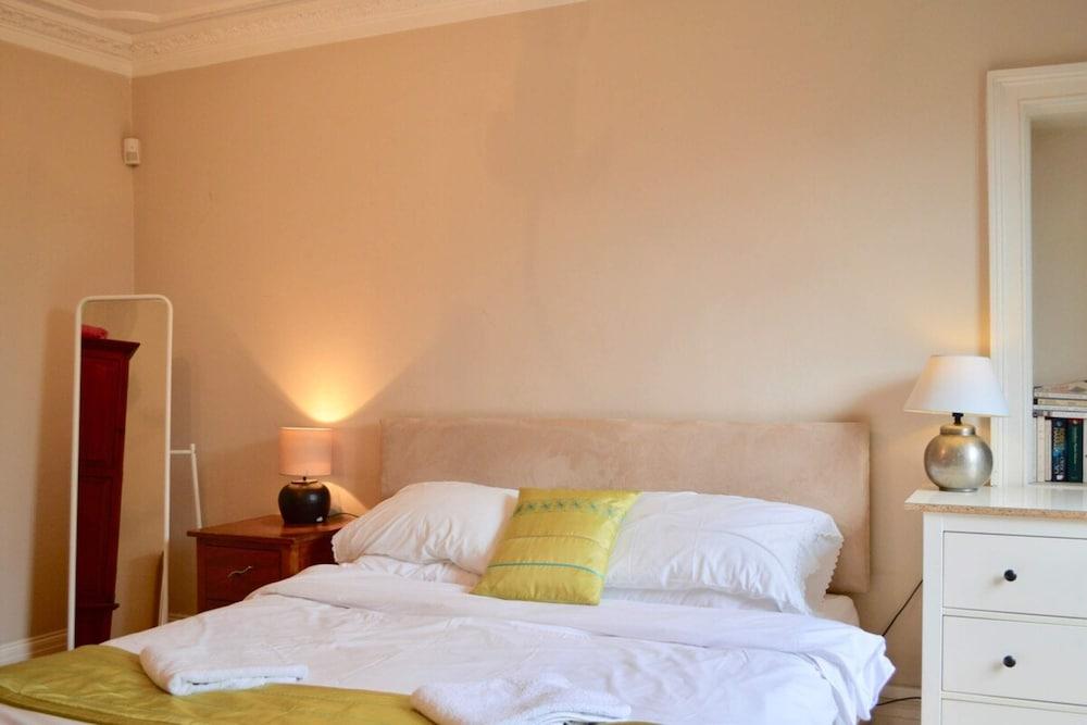 Stunning 3 Bedroom City Centre Home