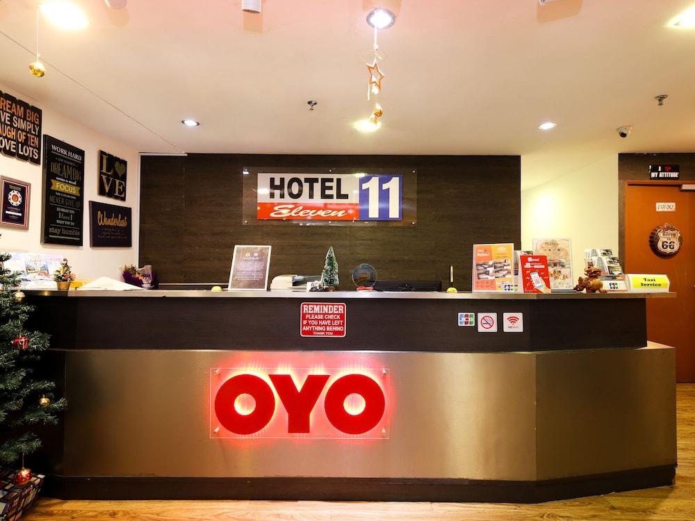 OYO 818 Hotel 11