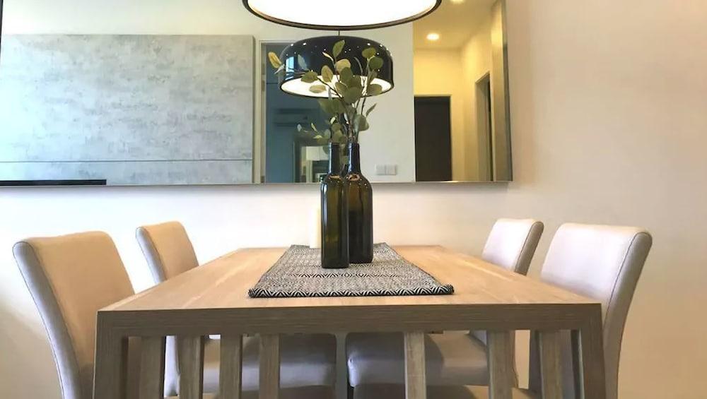 The Robertsons by Urban Suites