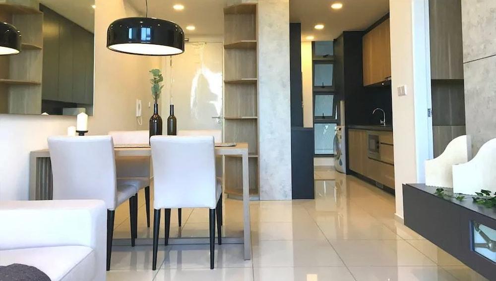 The Robertsons by Urban Suites