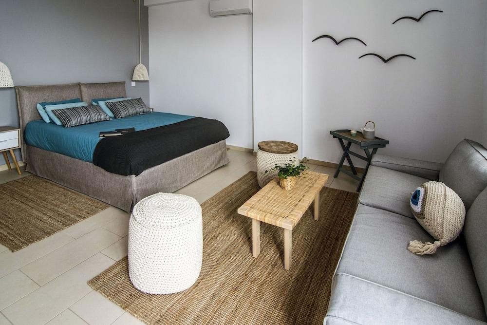 Syros Wellness Luxury Suites