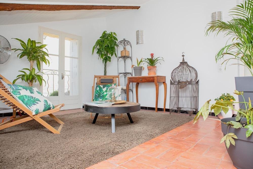 Home 12 "les Vignes"