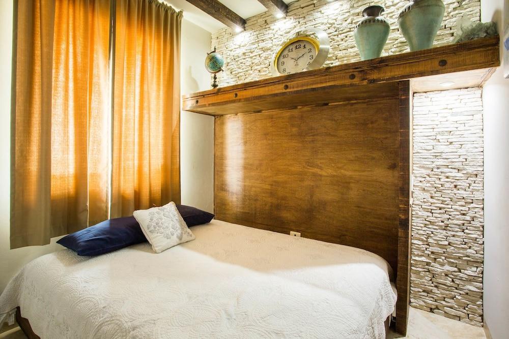 Mimosa Penthouse 1 by Realty Group