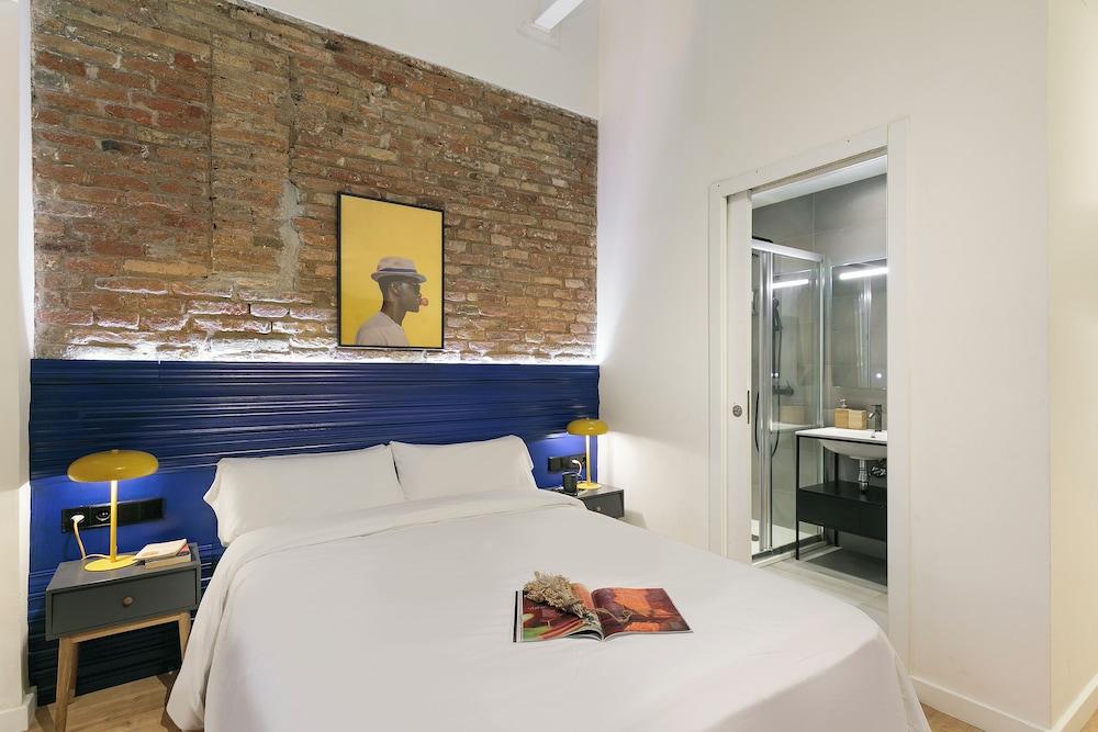 Arte Suites by Olala Homes