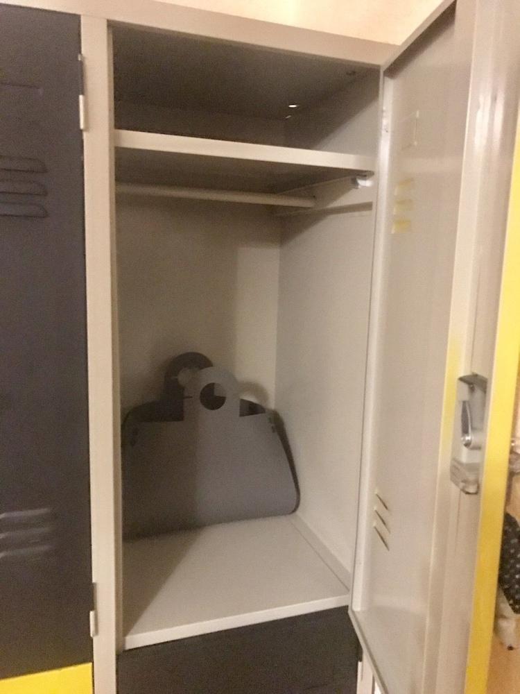 82G Backpacker Inn - Hostel