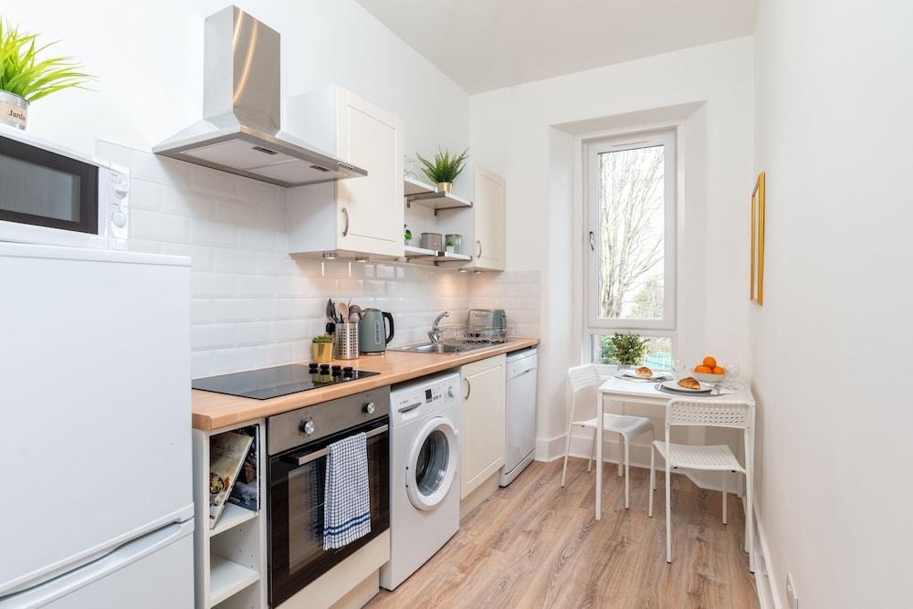 West Mount Apartment